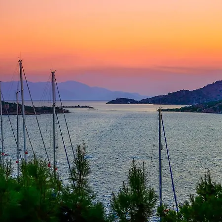 Karia Bel - Adult Only +12 4*